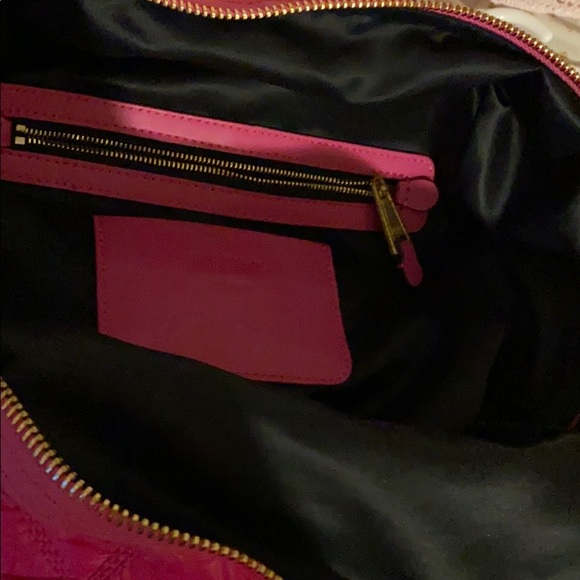 Moschino hot pink back pack - Picture 9 of 11